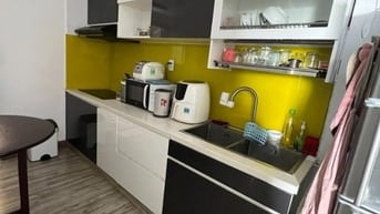 Căn 1 phòng chung cư Thái An, có ban công,nội thất giá 6,5tr/th