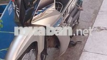 Yamaha Sirius màu Bạc nguyên bản