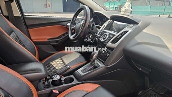 Ford Focus số tự động