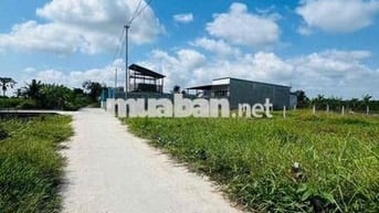 đất thổ 150m2 gần kcn gần qlo 1a cách sài gòn 25km giá 680tr ô tô