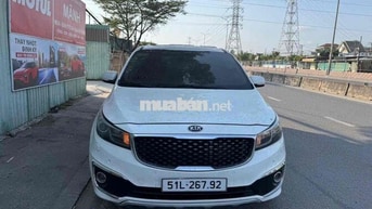 Kia Sedona Trắng 7 chỗ