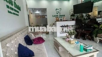 Chợ Thị Nghè P17 ! Mặt Tiền Nguyễn Cửu Vân 360m2 5 Tầng Sát XVNT