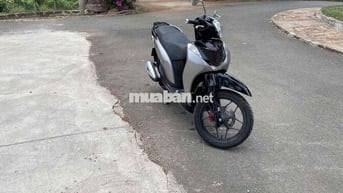 Honda SH Mode Bạc đen