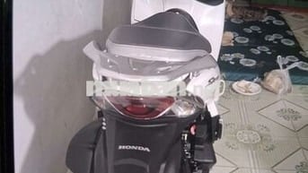 Honda SH Mode Trắng 1950km