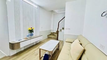 NHÀ NHÂN HÒA – GẦN PHỐ – Ở NGAY – CHỈ 5.96 TỶ  📍 Vị trí đẹp Nhân Hòa 