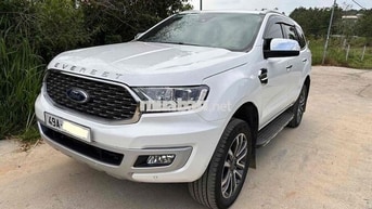 Ford Everest Titanium 2021 Trắng