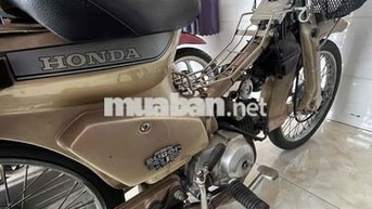 Honda Super Cub Custom 50 Vàng đồng