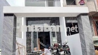 NHÀ TRUNG TÂM chợ BÌNH CHUẨN thuận An rẻ nhất đang vào hoàn thiện