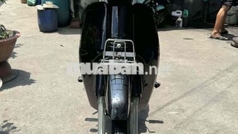 Honda Dream Đen