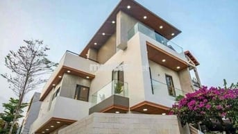 VILA 5 PHÒNG NGỦ FULL NỘI THẤT ĐẸP , CÓ SÂN VƯỜN GARA ĐẬU OTO