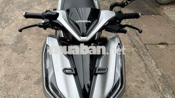 🟡🟡 Vario 150 Bạc posche cuối 2021 rất đẹp có góp