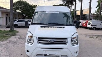 Ford Transit Van 6 chỗ 2015