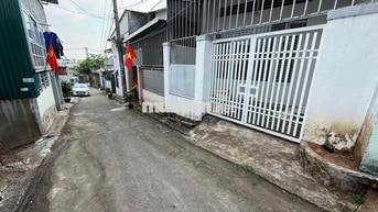 NHÀ HẺM HÙNG VƯƠNG - CÁCH XÔNG VIÊN NGUYỄN  TẤT THÀNH 150m