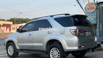 Toyota Fortuner 2012 Bạc