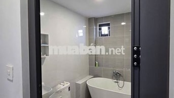 chính chủ bán nhà mới đẹp, hẻm an ninh, yên tĩnh