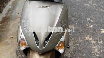 Honda Lead Vàng đồng