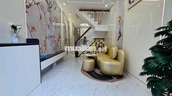 Cần bán gấp nhà Dương Bá Trạc quận 8. Full nội thất
