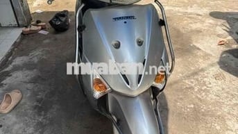 Honda SCR 110 màu Bạc