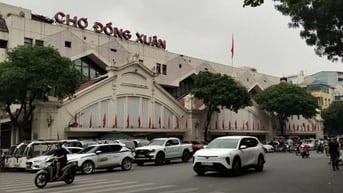 Giảm 5 tỷ còn 14,1 tỷ, 30m 2,5 tầng mặt phố Hàng Giấy cần tìm chủ mới