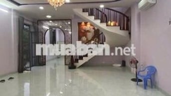 CHÚ NĂM BÁN NHÀ 3 TẦNG 228m2 QUẬN 12 CÓ SỔ HỒNG RIÊNG