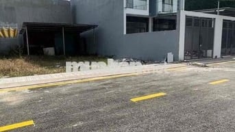 cần bán nhà nằm ở Phường Tân Phong , cần tiền bán gấp