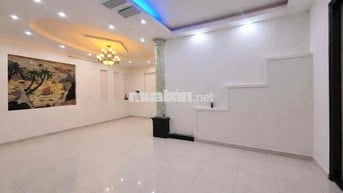 cho thuê tầng trệt trong căn biệt thự