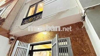 Siêu phẩm Phố Chính Kinh, nhà đẹp ở luôn, 2 thoáng,KD, oto đỗ cửa, dt