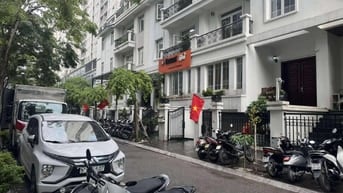 Bán căn góc - 2 thoáng SH có hầm - kinh doanh tốt - 201 Nguyễn Tuân