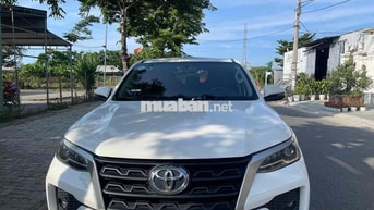 Toyota Fortuner 2022 Trắng