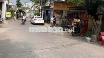 nhà đường thông có 3pn ban công rộng 