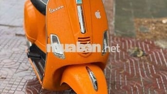 Piaggio Vespa màu Cam biển 69 ngây chủ