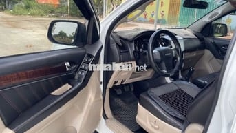 Isuzu MU-X 2018 Trắng