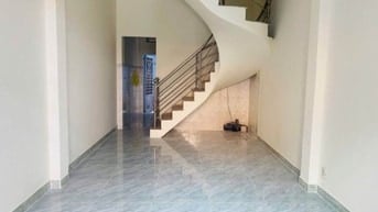 @Bán nhà Q11 kh< bàn còe chỉ 8.2ty kinh doạn ngay phố người hoa.