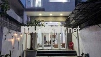 CHO THUÊ NHÀ SÂN VƯỜN 3 TẦNG MT CHẾ LAN VIÊN  Diện tích : 120m   Nhà c