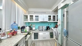 Đường 6M  xe tải ngay khu K300 Nguyễn Thái Bình, Lê Duy Nhuận