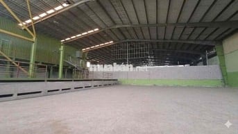 Kho chứa đồ hơn 500m2 kê bên Lâm Văn Bền