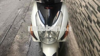 Honda Click màu Trắng bảng số tphcm