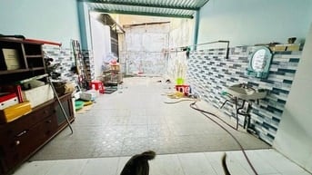 Nhà Cấp 4 100m2, Đường Tam Châu, Gần Bệnh Viện Thủ Đức, Chỉ 4,x Tỷ.