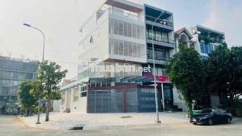 CHO THUÊ TOÀ BUILDING MẶT TIỀN PHÓ ĐỨC CHÍNH