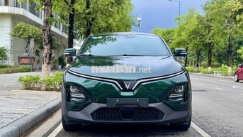 VinFast VF6 Plus 2025 - Biển Trắng