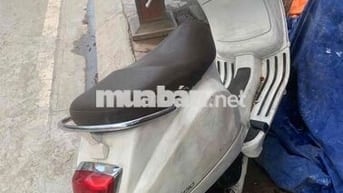 Piaggio Vespa màu Trắng