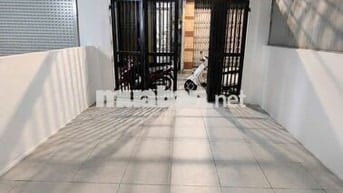 Nhà Đẹp Kha Vạn Cân 150m2, 3PN Gần ĐH Ngân Hàng, sân rộng,nhà mới