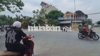 Chính Chủ Cho Thuê Nhà Gốc 2 Mặt Tiền  7x20 1lầu 4pn 3wc