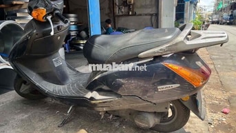 Honda Dream Đen