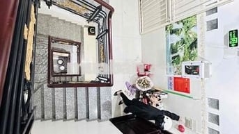 Bán gấp nhà hẻm xe tải,6 tầng, ngang5m, giá rẻ