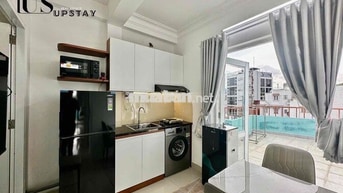 CĂN HỘ 2 PHÒNG NGỦ THANG MÁY - BAN CÔNG PENHOUSE
