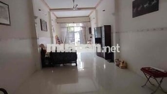 NHÀ 4 TẤM MẶT TIỀN KINH DOANH KHU BÌNH PHÚ