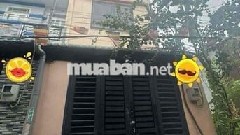 pass lại nhà - nhà 3 lầu 1 trệt, 2pn kín 1pn hở, sân thượng, 3wc