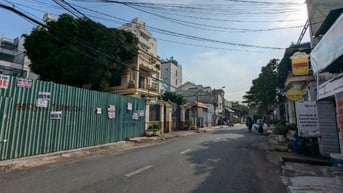 ĐẤT 600M2 - 10M X 35M NỞ HẬU 24M -  KHAI THÁC CHDV MẶT TIỀN TÂN QUY Q7