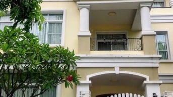 Cho thuê Biệt thự khu nam Phú Mỹ Hưng giá 48 triệu nhà đẹp